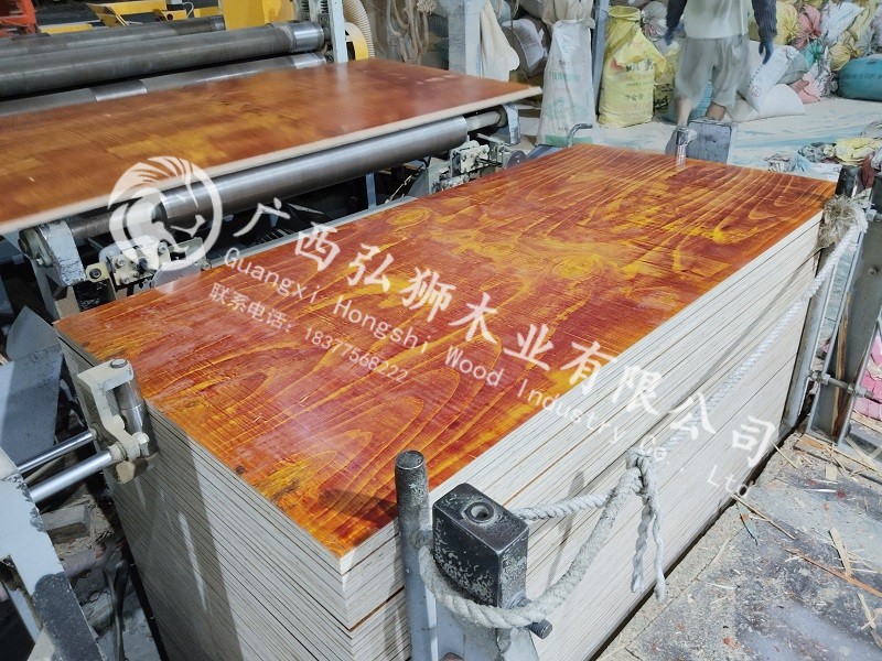 松木桉木小紅板縮略圖 松木桉木模板